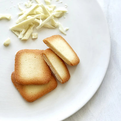 YOKUMOKU 22枚入り 雪茄蛋捲 - 夾心白巧克力貓舌餅乾