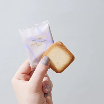 YOKUMOKU 22枚入り 雪茄蛋捲 - 夾心白巧克力貓舌餅乾